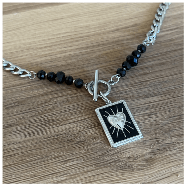 Collier pendentif rectangulaire « love »