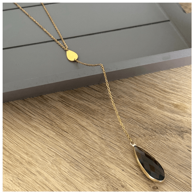 Collier forme chapelet , goutte strass